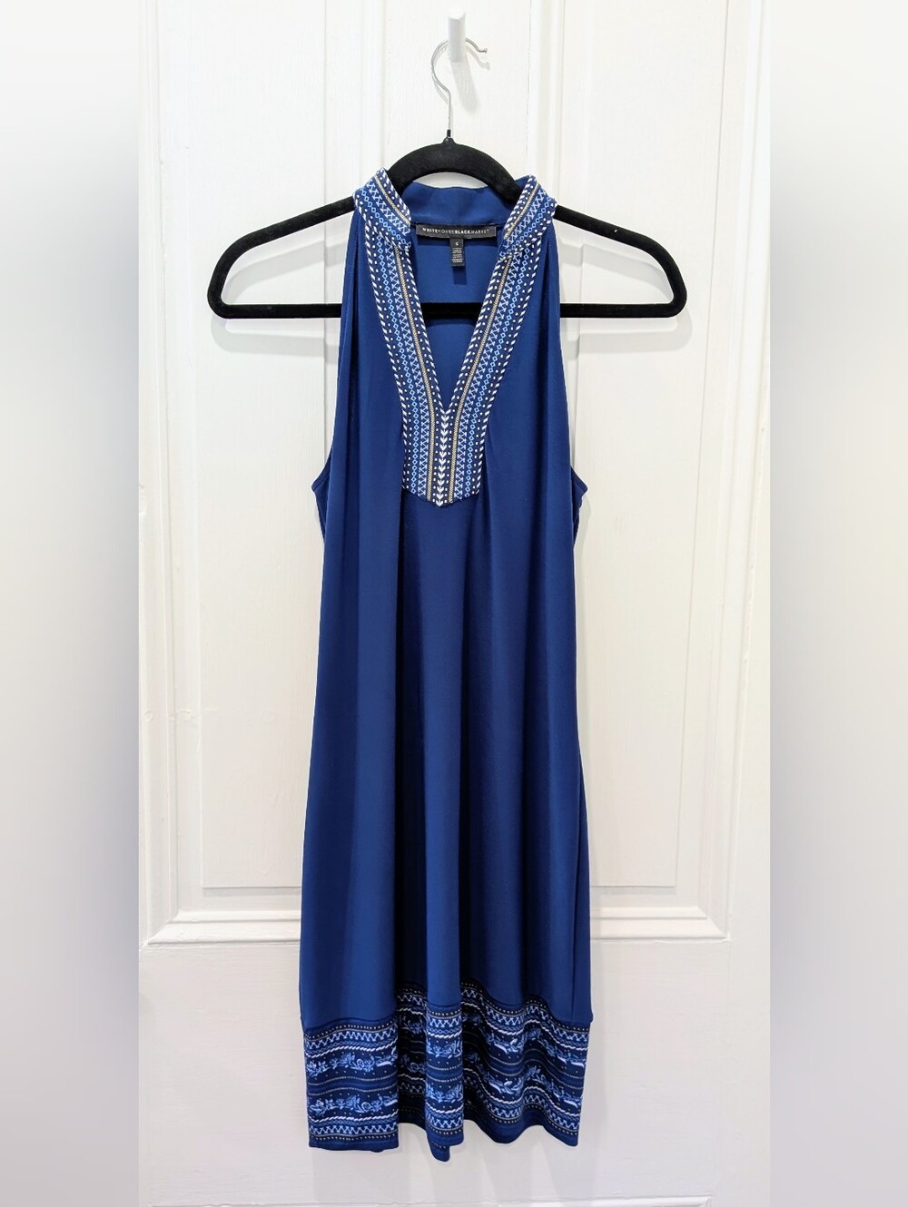 White House Black Market Blue Embroidered V-Neck Sleeveless Dress | Small